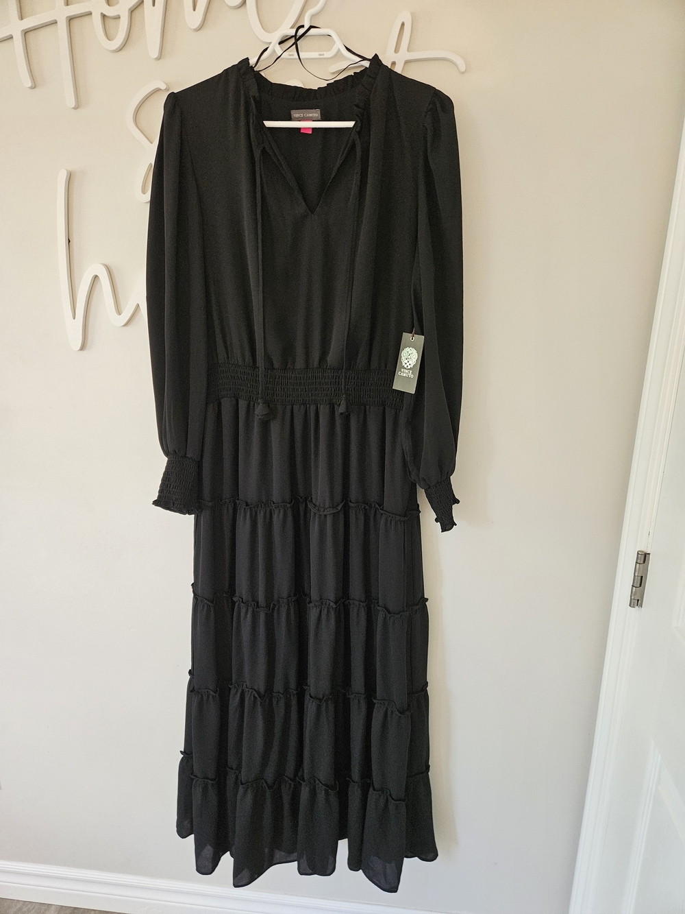 Vince Camuto Black Tiered Long-Sleeve Maxi Dress